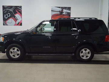 Ford Expedition, 2005г, полный привод, автомат