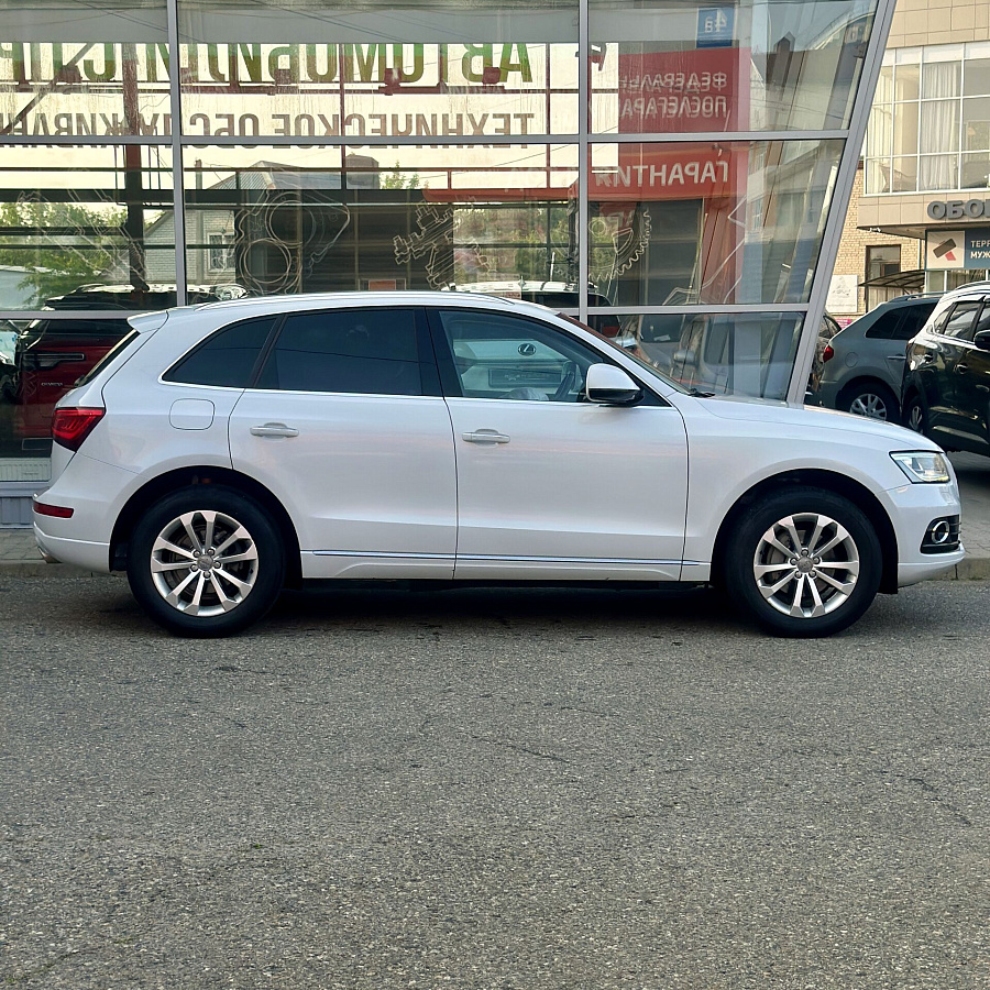 Audi Q5, 2016г., передний привод, автомат