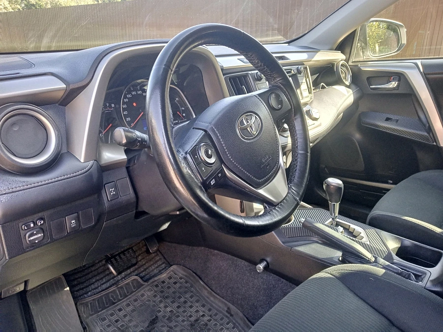 Toyota RAV4, 2014г., полный привод, вариатор
