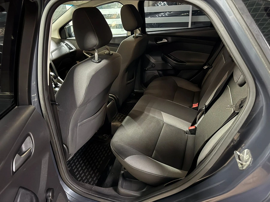 Ford Focus, 2011г., передний привод, робот