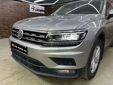 Volkswagen Tiguan, 2018г, полный привод, робот