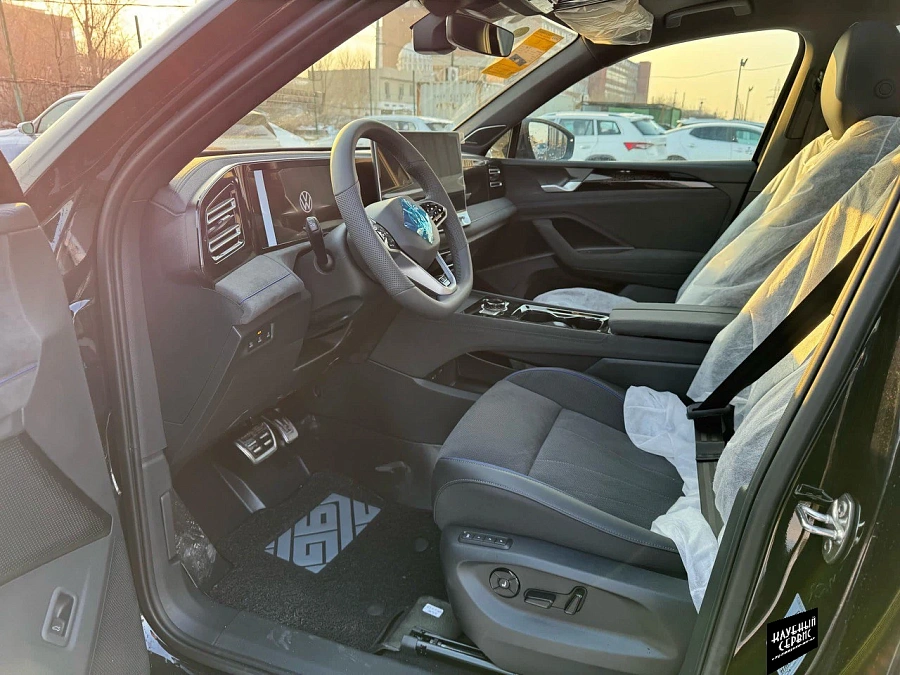 Volkswagen Tiguan, 2025г., полный привод, робот