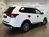 Mitsubishi Outlander, 2018г., передний привод, автомат