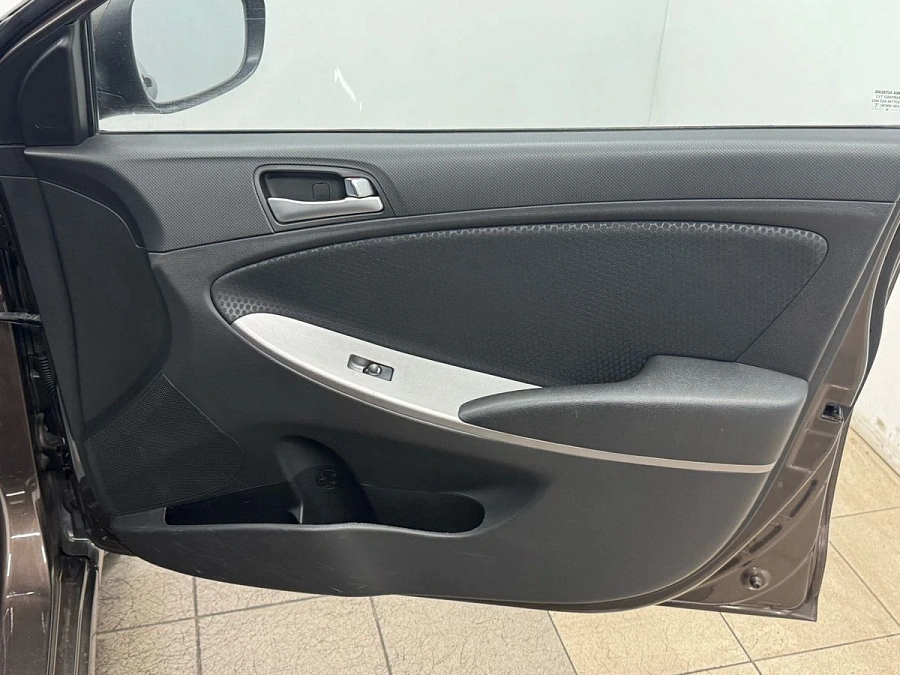 Hyundai Solaris, 2014г., передний привод, механика