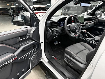 Toyota 4Runner, 2025г, полный привод, автомат