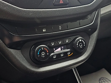 Lada (ВАЗ) Vesta, 2022г, передний привод, механика