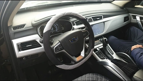 Geely Atlas, 2019г, полный привод, автомат
