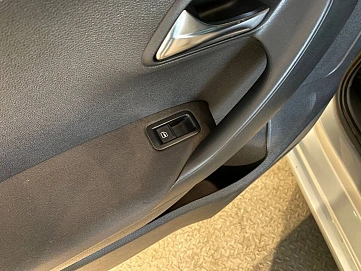 Volkswagen Polo, 2011г, передний привод, автомат