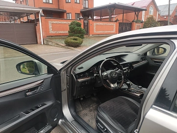 Lexus ES, 2015г, передний привод, автомат