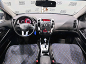 Kia , 2010г., передний привод, автомат