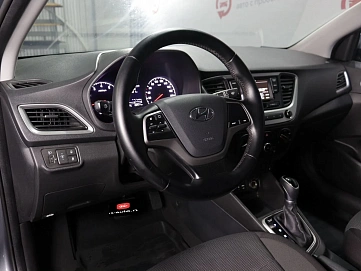 Hyundai Solaris, 2018г, передний привод, автомат