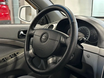 Chevrolet Lacetti, 2010г, передний привод, автомат