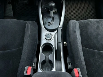 Mitsubishi Outlander, 2010г, передний привод, автомат