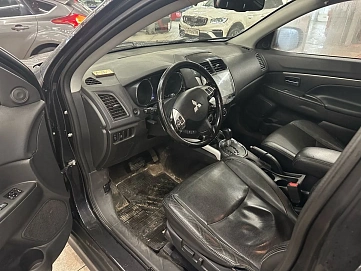 Mitsubishi ASX, 2012г, передний привод, вариатор