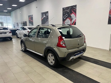 Renault , 2013г., передний привод, автомат