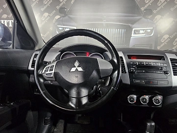 Mitsubishi Outlander, 2010г, передний привод, вариатор