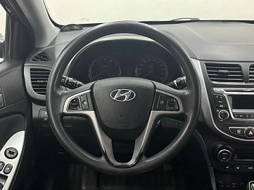 Hyundai Solaris, 2016г, передний привод, автомат
