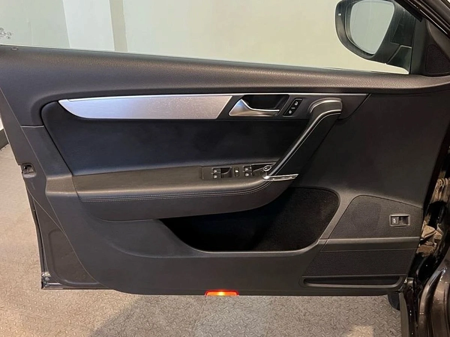 Volkswagen Passat, 2012г., передний привод, автомат