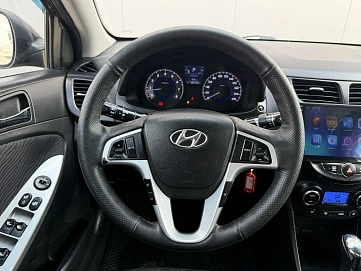 Hyundai Solaris, 2013г, передний привод, автомат