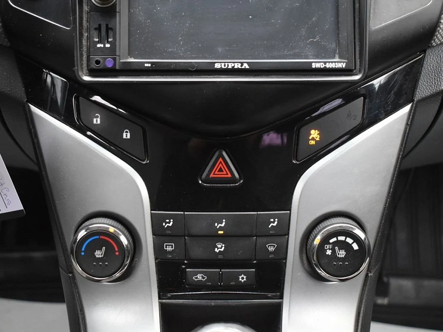 Chevrolet Cruze, 2012г., передний привод, механика