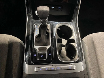 Kia , 2021г., передний привод, автомат