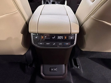 Toyota Highlander, 2025г, полный привод, автомат