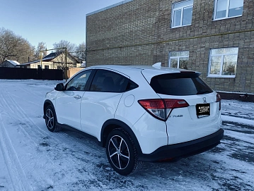 Honda Vezel, 2021г, передний привод, вариатор