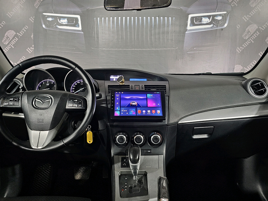 Mazda 3, 2011г., передний привод, автомат