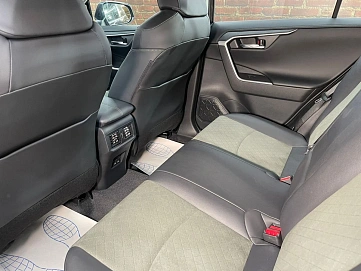 Toyota RAV4, 2025г, полный привод, вариатор