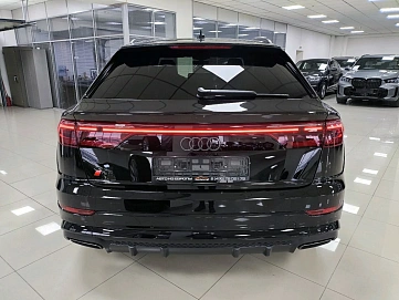 Audi Q8, 2024г, полный привод, автомат
