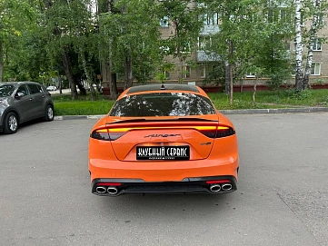 Kia Stinger, 2022г, полный привод, автомат