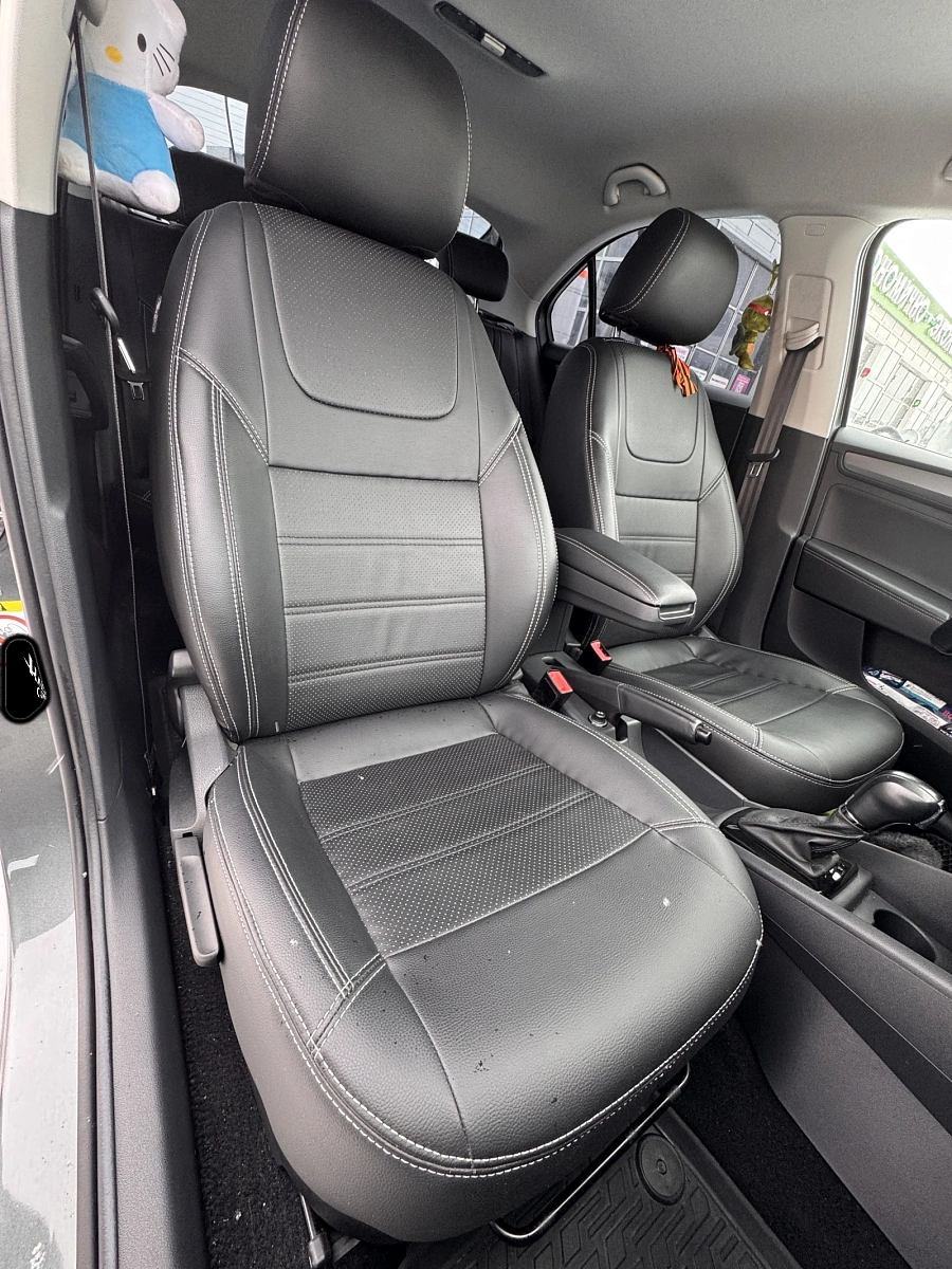 Volkswagen Polo, 2021г., передний привод, робот