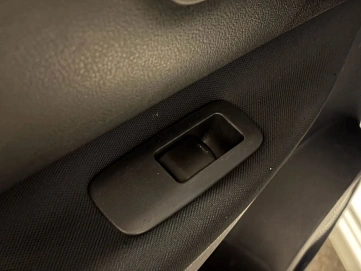 Nissan , 2011г., передний привод, механика