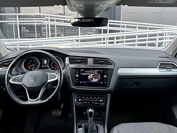 Volkswagen Tiguan, 2021г, полный привод, робот