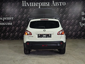 Nissan Qashqai, 2012г, передний привод, вариатор