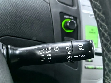 Toyota Yaris, 2006г., передний привод, механика