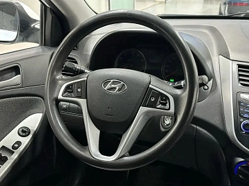 Hyundai Solaris, 2012г, передний привод, автомат