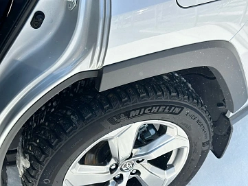 Toyota RAV4, 2021г, передний привод, вариатор