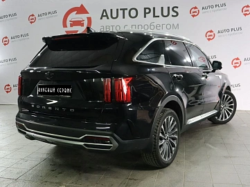 Kia Sorento, 2020г, передний привод, робот