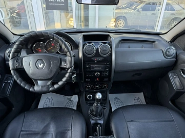 Renault Duster, 2015г, полный привод, механика