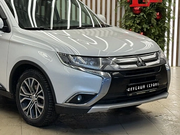Mitsubishi Outlander, 2018г, полный привод, вариатор