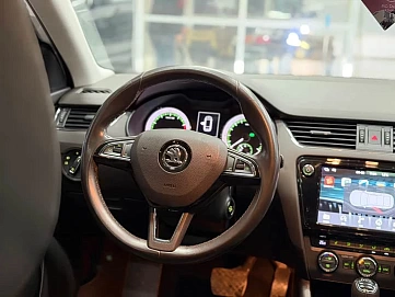 Skoda Octavia, 2017г, передний привод, робот