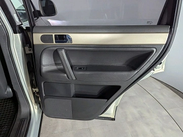 Volkswagen Touareg, 2009г, полный привод, автомат