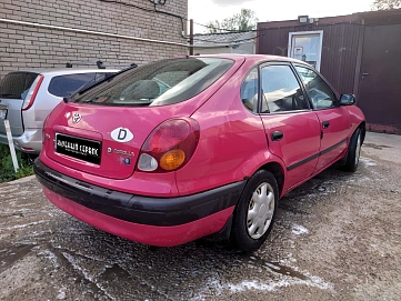 Toyota Corolla, 1998г, передний привод, механика