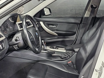 BMW 3 серии, 2014г, задний привод, автомат