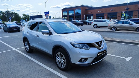 Nissan X-Trail, 2015г, полный привод, вариатор