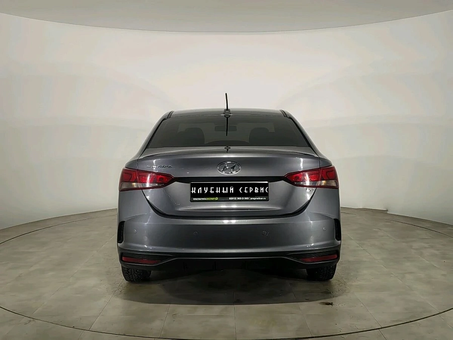 Hyundai Solaris, 2021г., передний привод, автомат