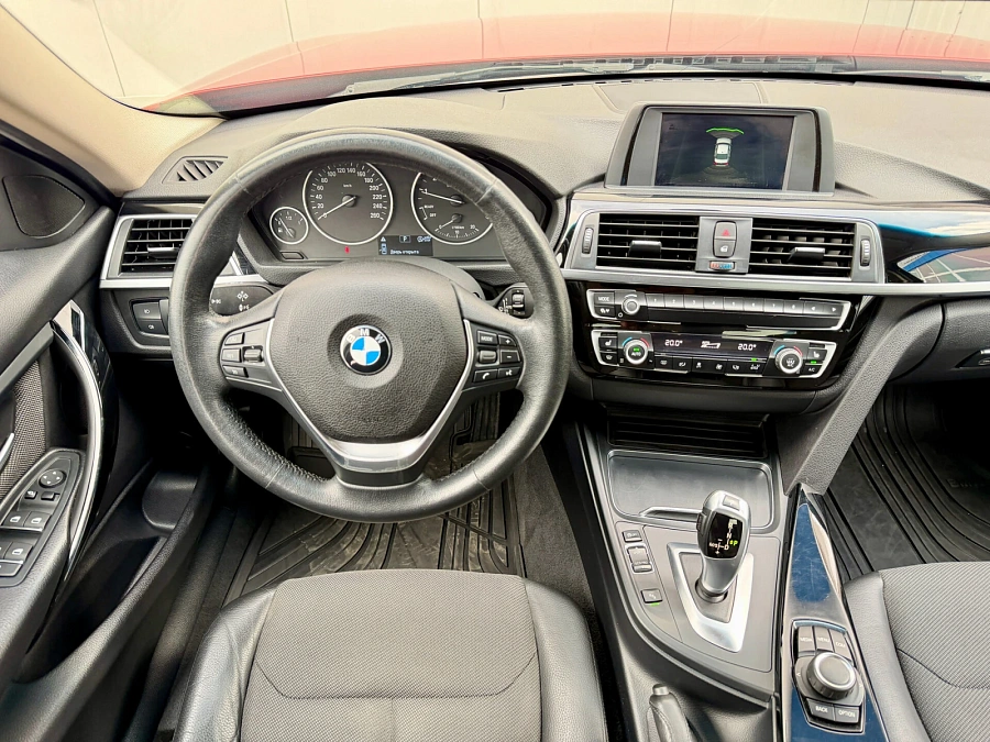 BMW 3 серии, 2017г., задний привод, автомат