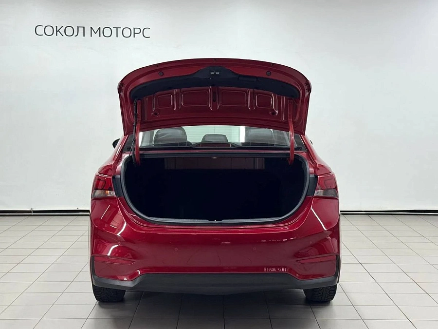 Hyundai Solaris, 2018г., передний привод, автомат