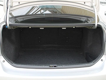 Toyota Corolla, 2012г, передний привод, автомат